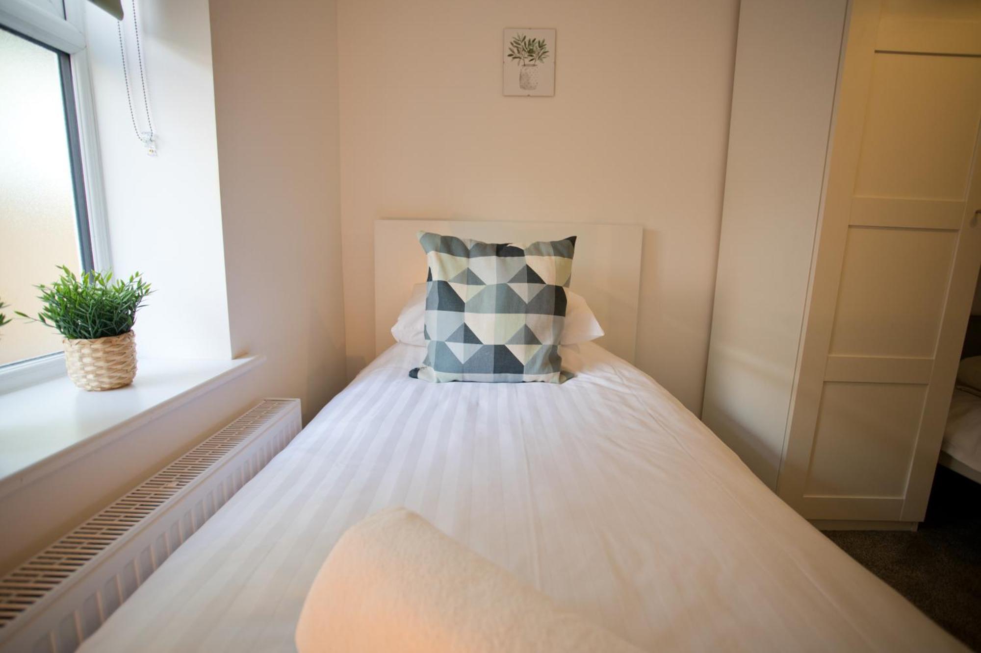 Sea Air - 2 Bedrooms - Parking - Mins To Beach 伯恩茅斯 外观 照片
